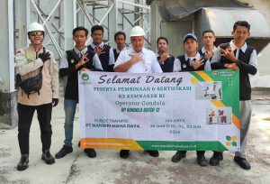 foto dokumentasi peserta gondola dengan instruktur