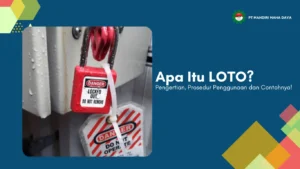 Gembok dengan tanda lock out tag out sedang tergantung