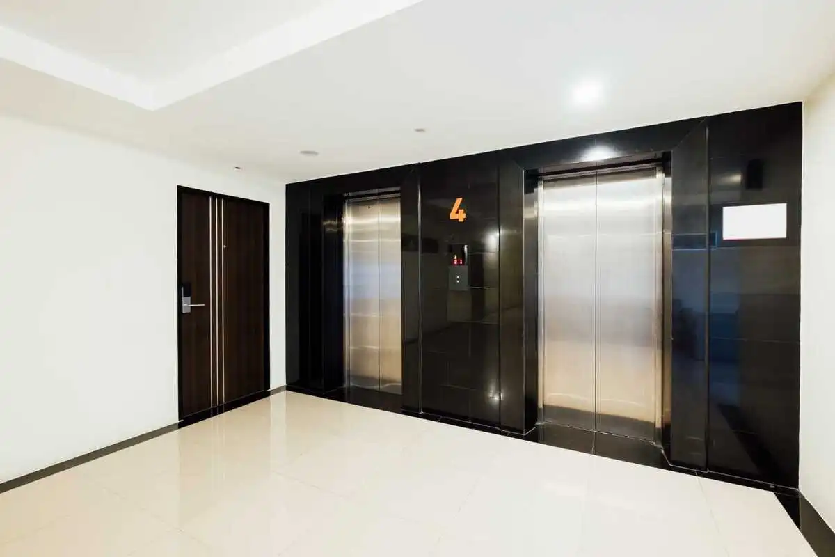 perbedaan lift dan elevator
