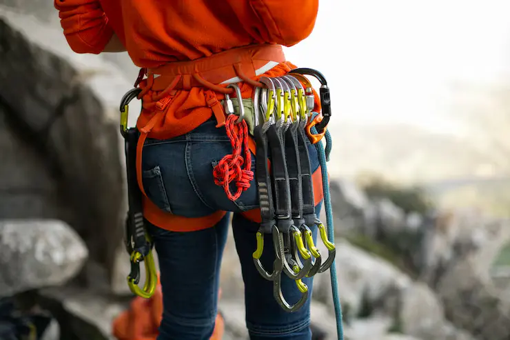 Kenali Manfaat Belay Device Pada Bekerja di Ketinggian! 4 belay device